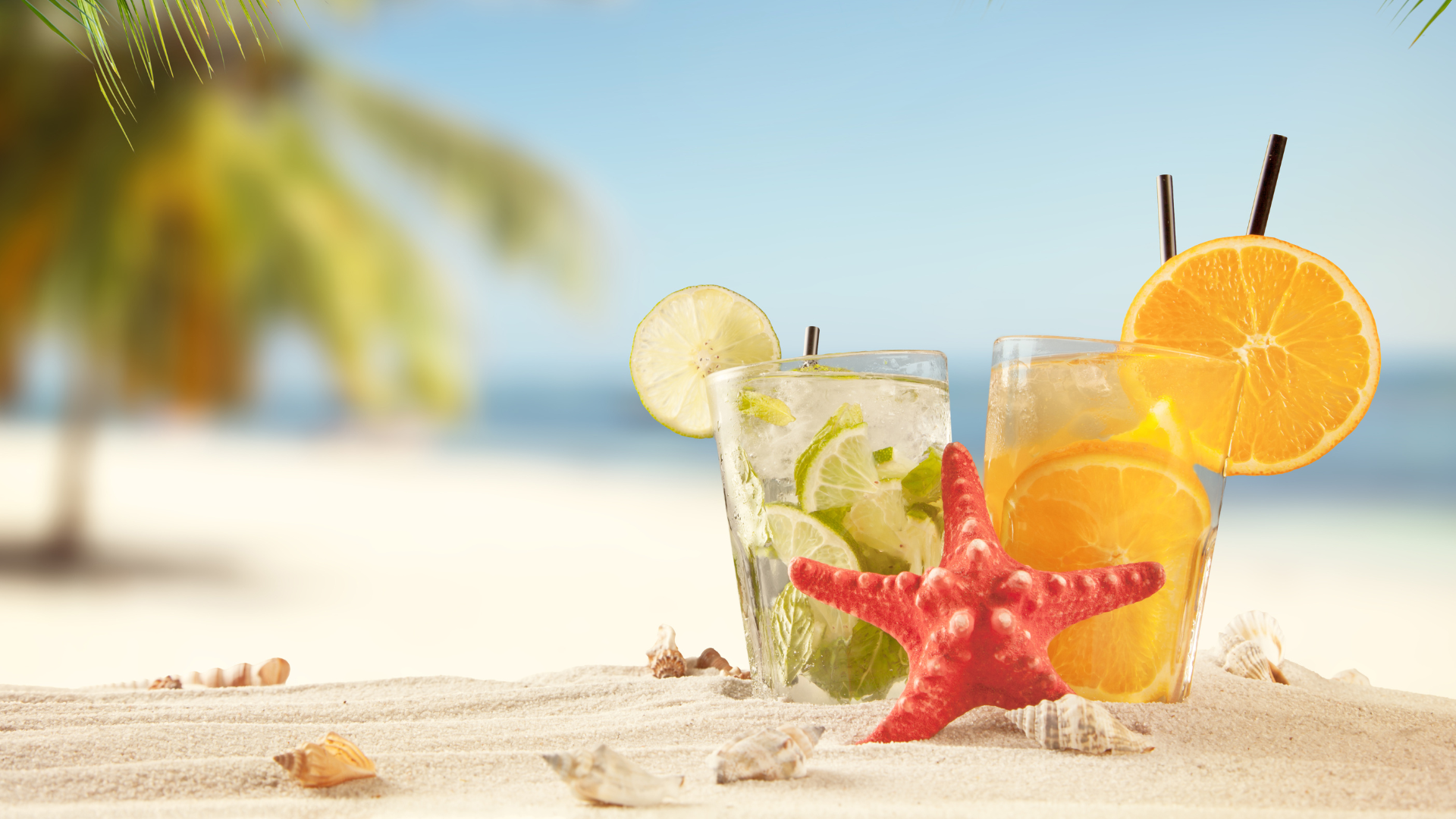 Cocktails on a beach with a starfish